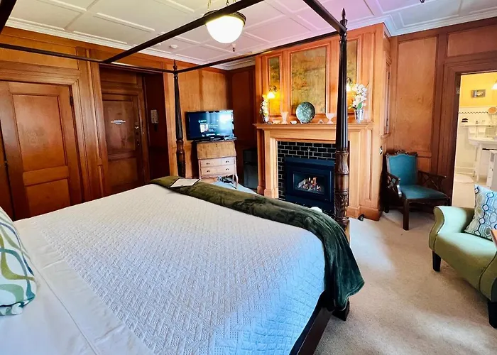 The Latch Inn